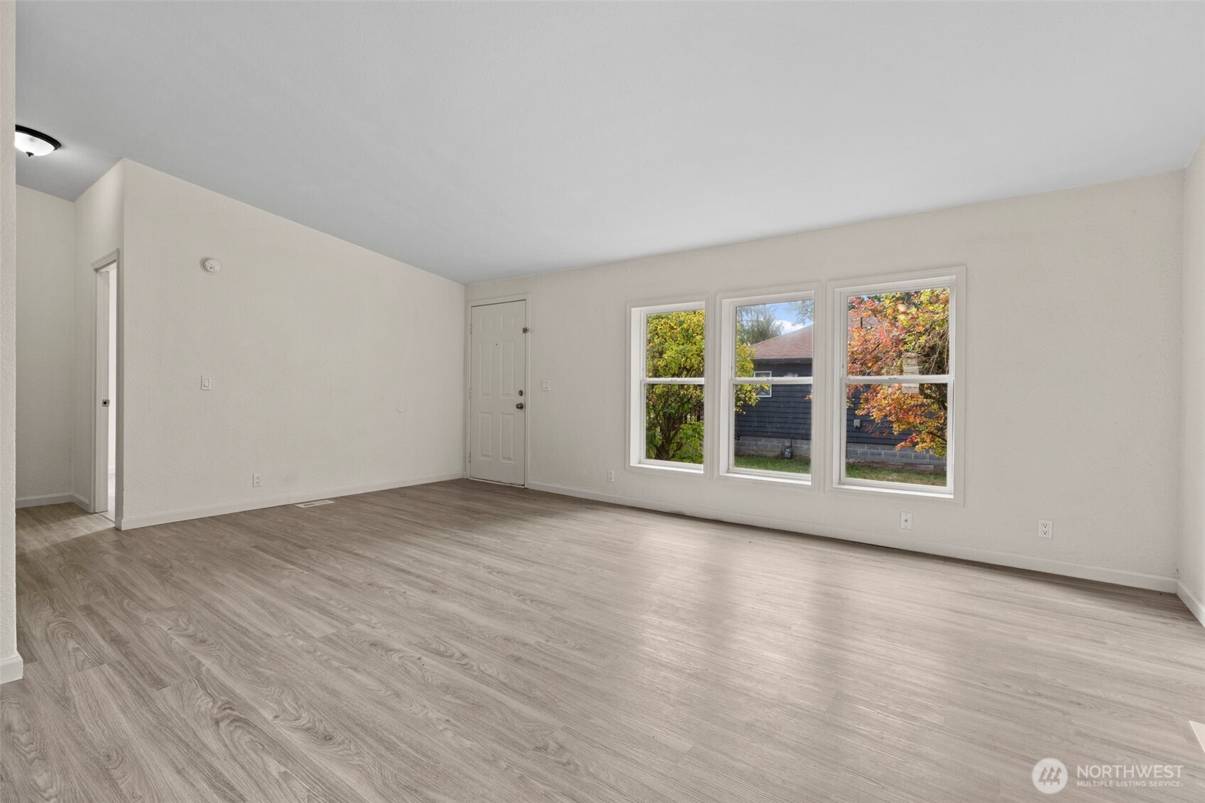 1313 W Main Street Property Photo 5