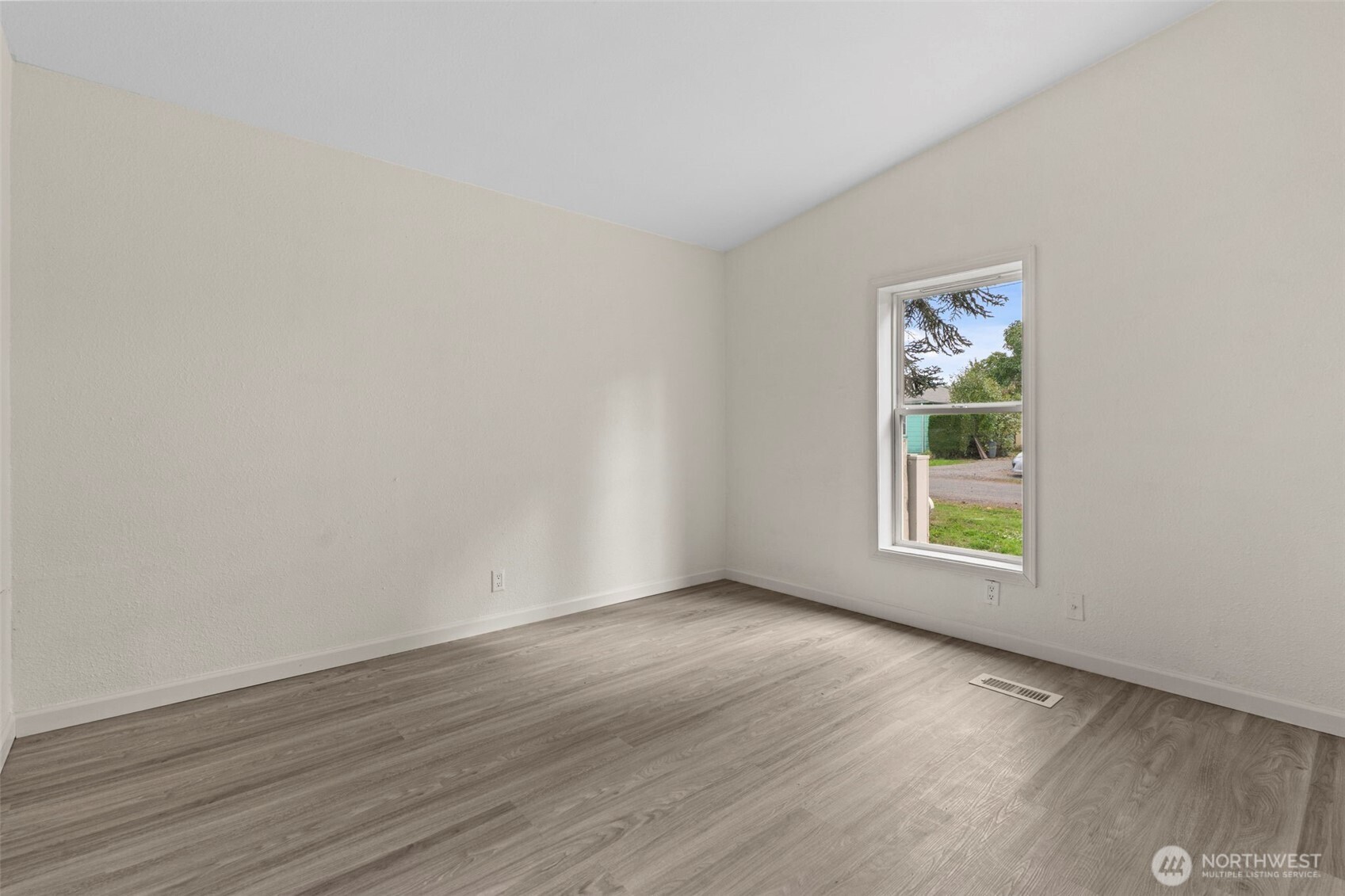1313 W Main Street Property Photo 22
