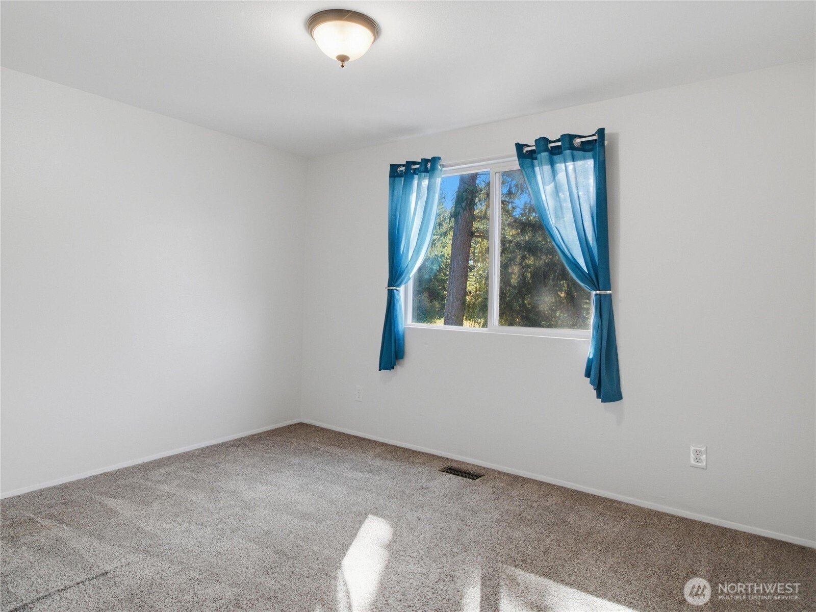 7426 202nd Street Ct Property Photo 25