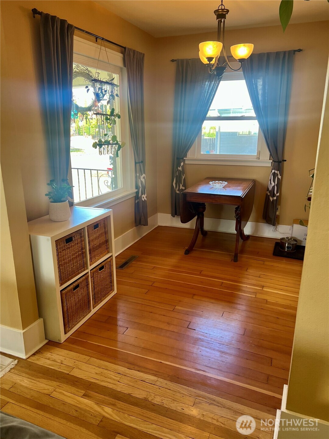 6107 S K Street Property Photo 4