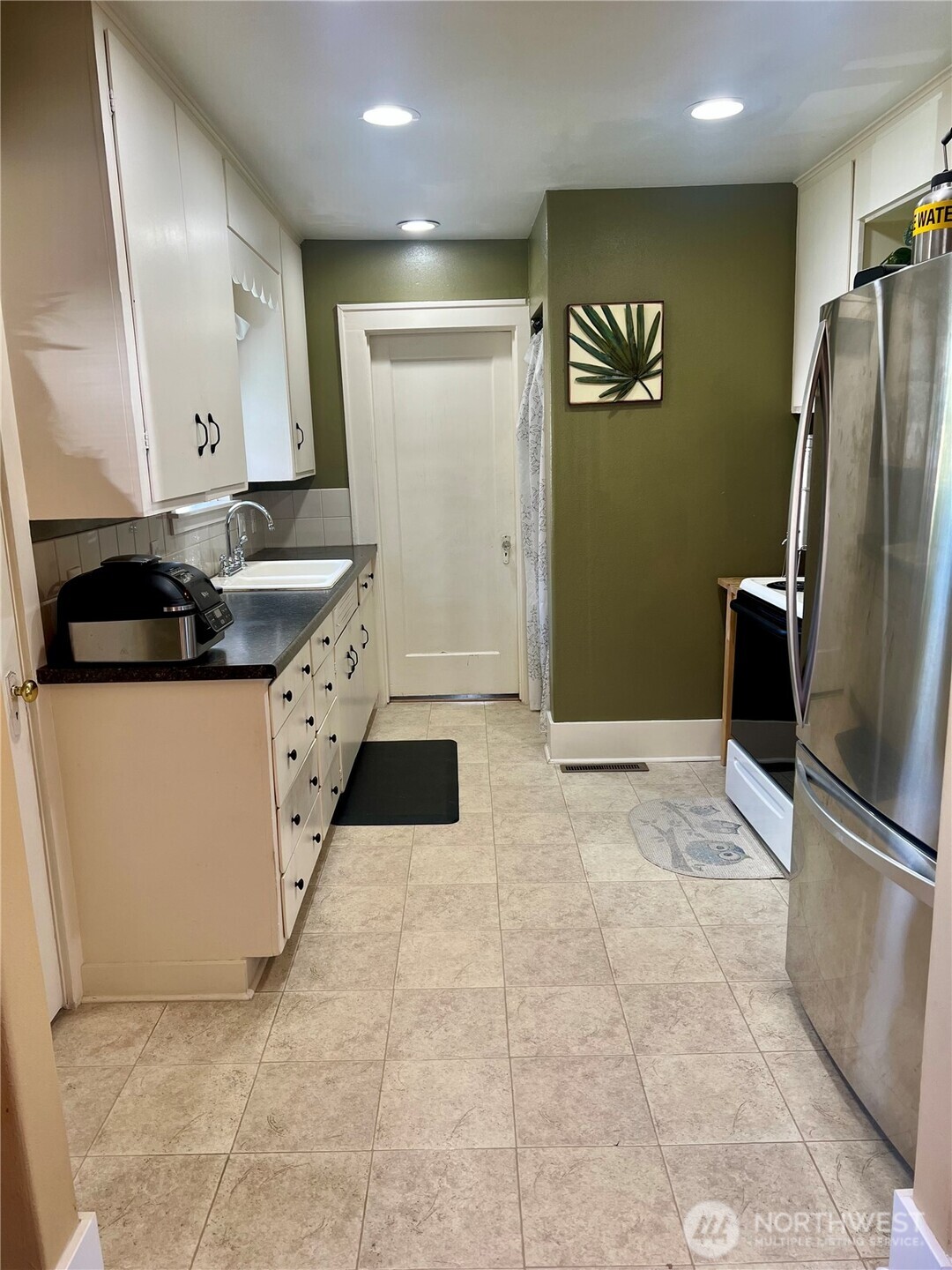 6107 S K Street Property Photo 13