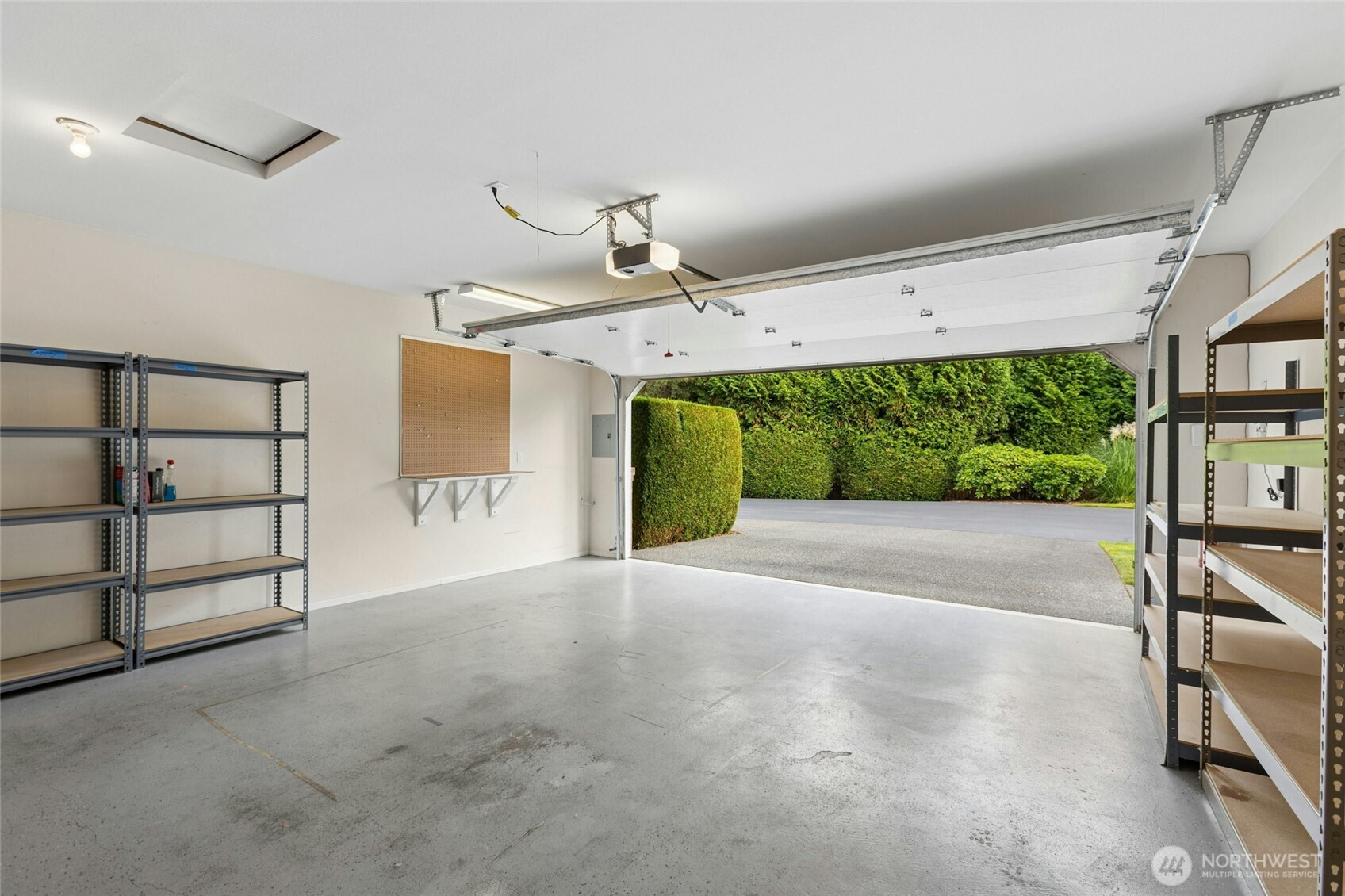 19410 2nd Drive B Property Photo 4