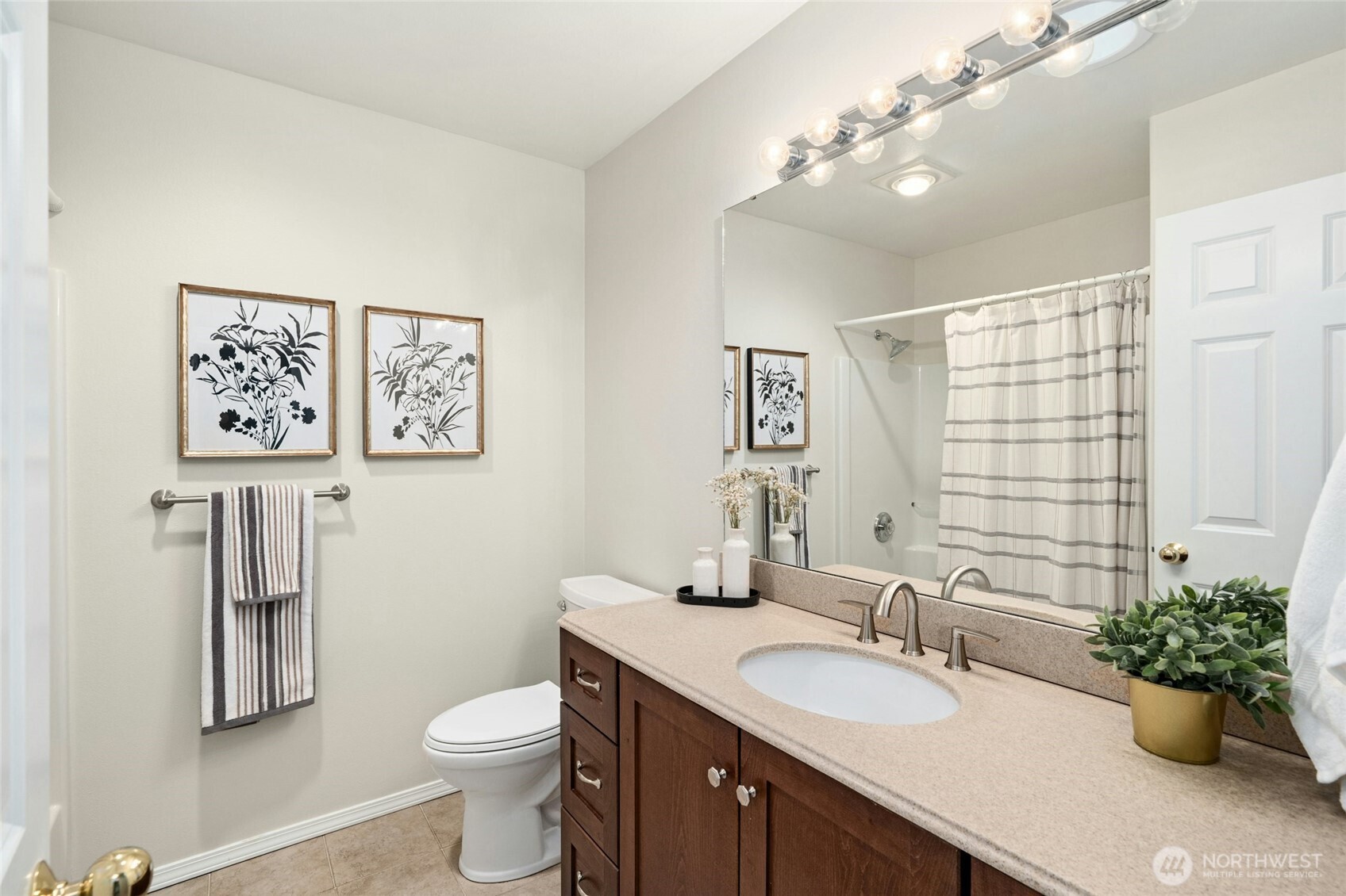 19410 2nd Drive B Property Photo 21