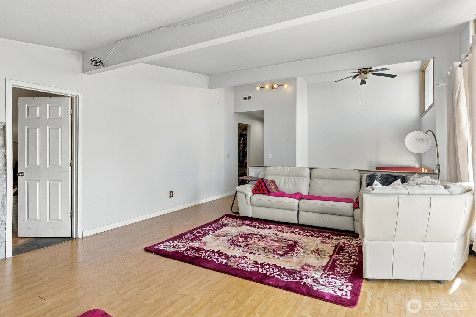 2230 S 253rd Place Property Photo 10