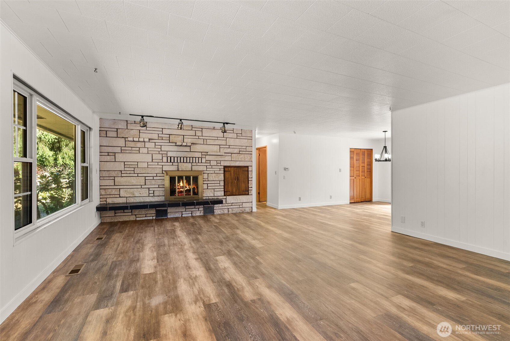 451 Elk Creek Road Property Photo 6