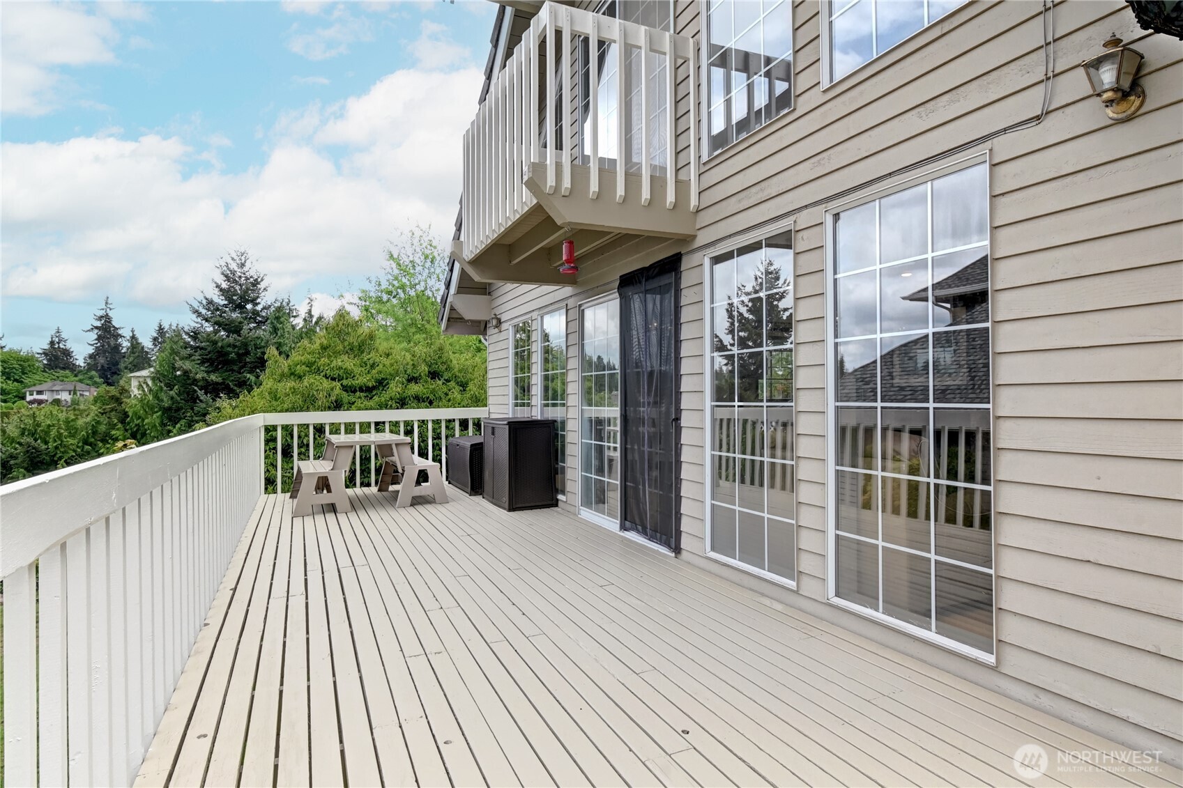 4914 Dover Street Property Photo 6