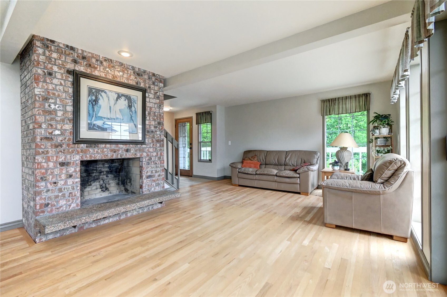 4914 Dover Street Property Photo 11