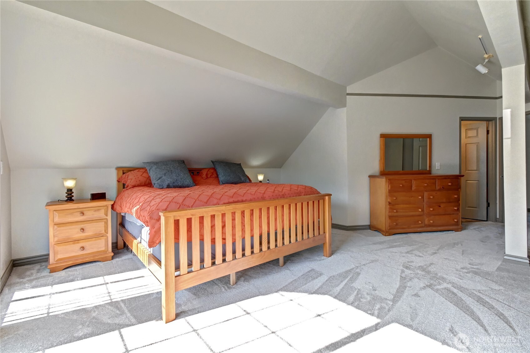 4914 Dover Street Property Photo 25