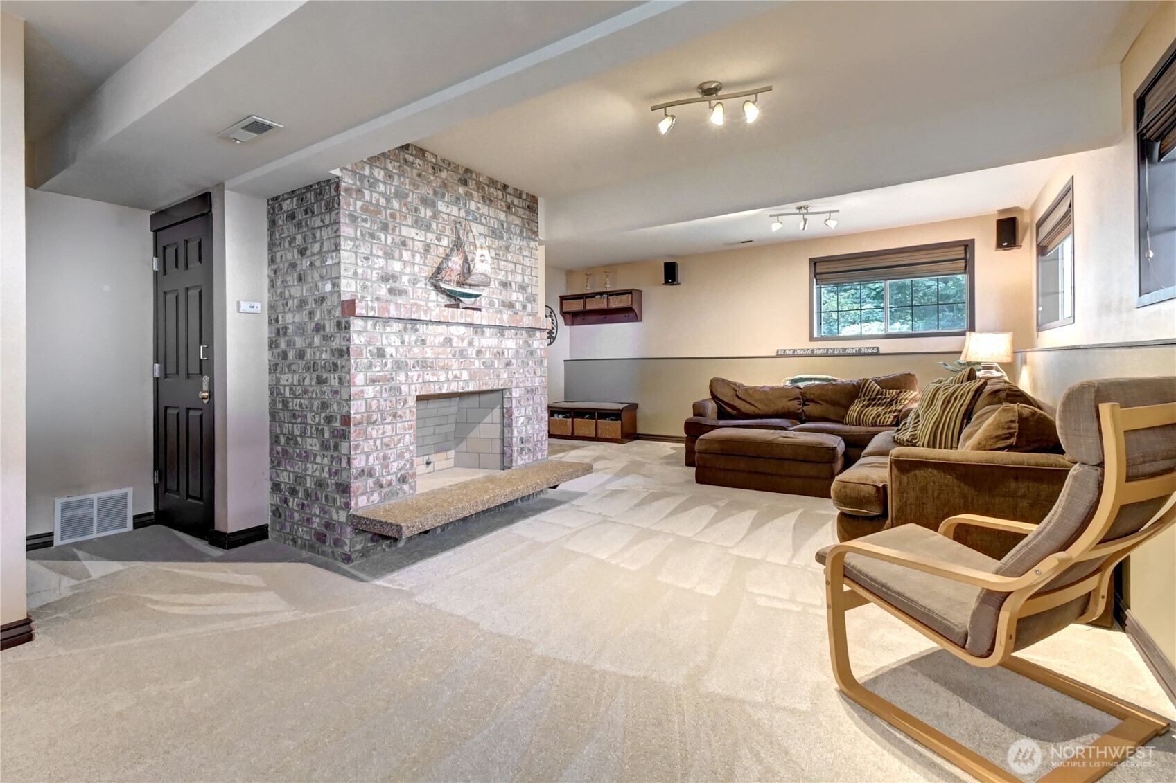 4914 Dover Street Property Photo 32