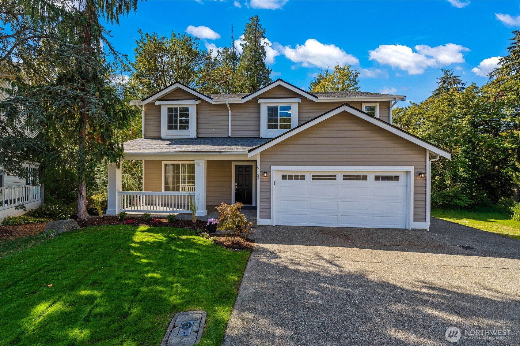 9525 S 221st Place Property Photo 1
