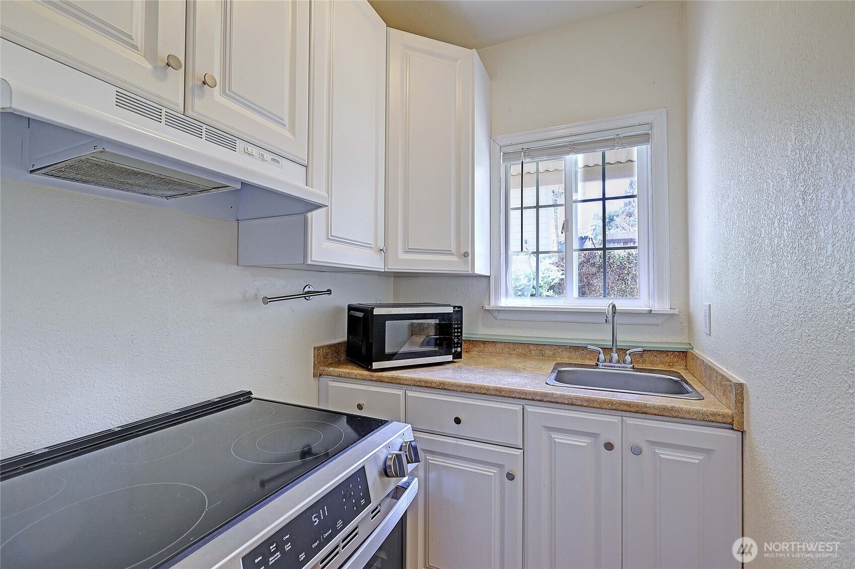 873 Rocky Point Drive Property Photo 33
