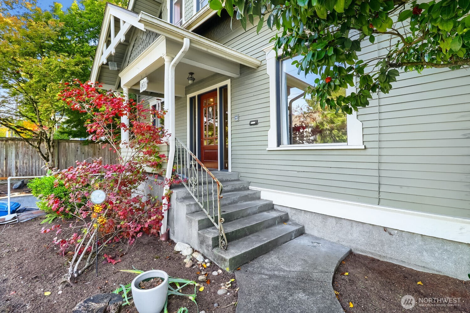 803 Ne 72nd Street Property Photo 2