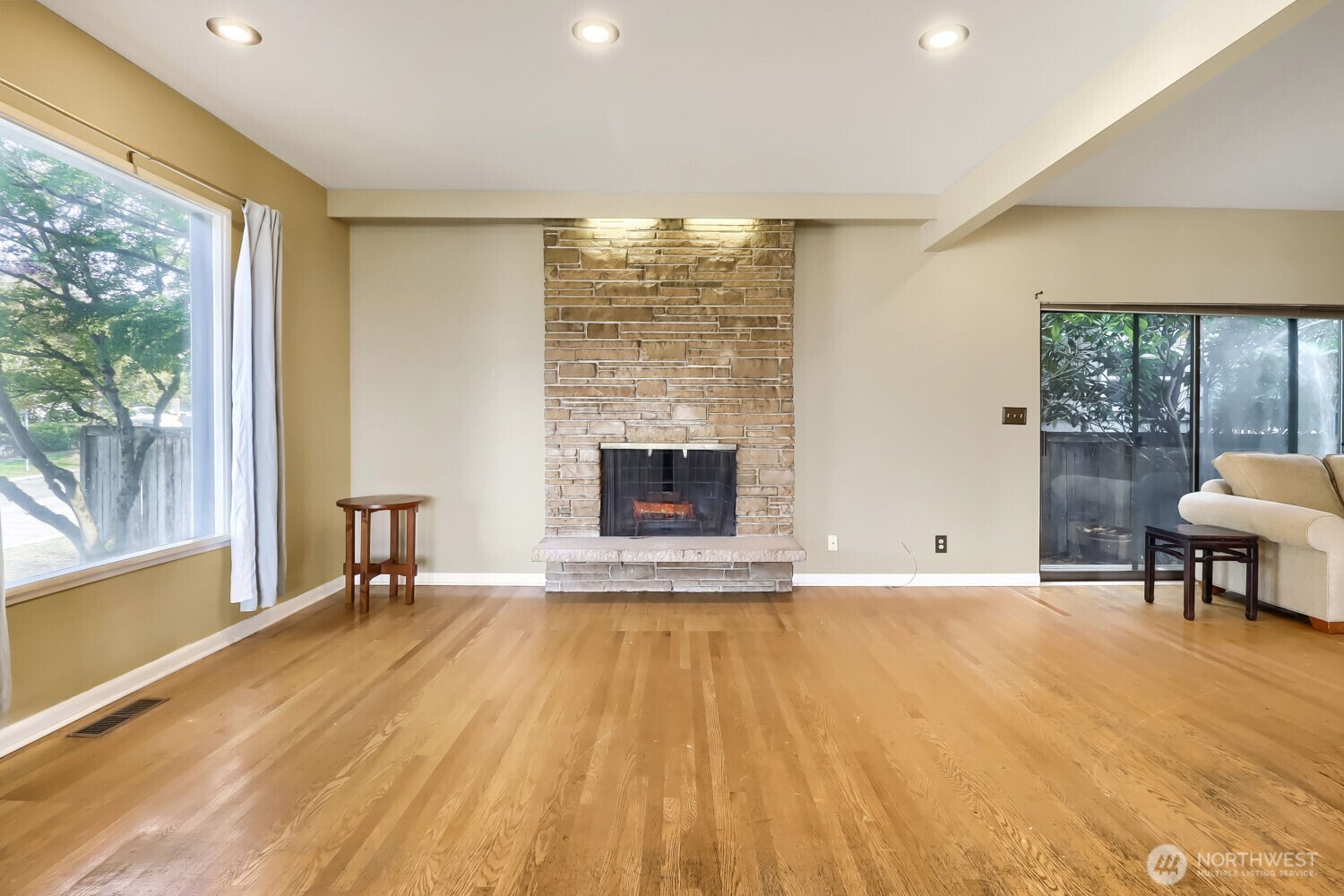 803 Ne 72nd Street Property Photo 4