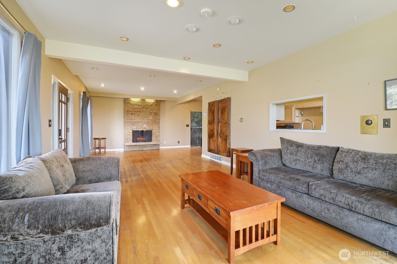 803 Ne 72nd Street Property Photo 8