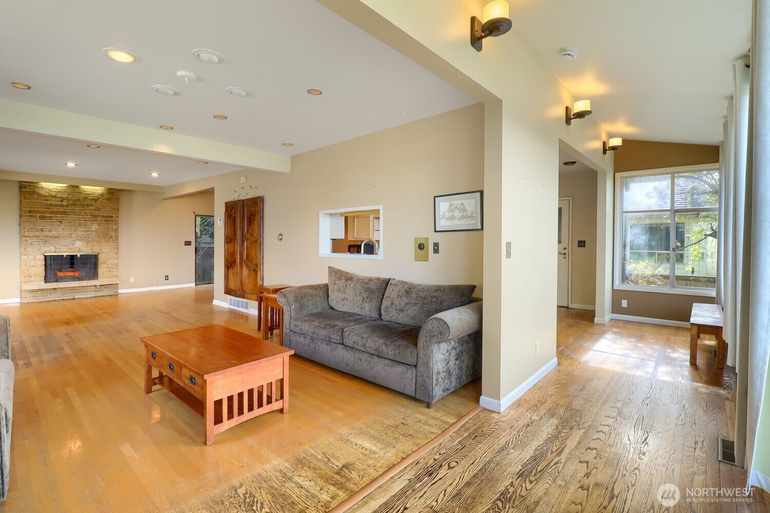 803 Ne 72nd Street Property Photo 13