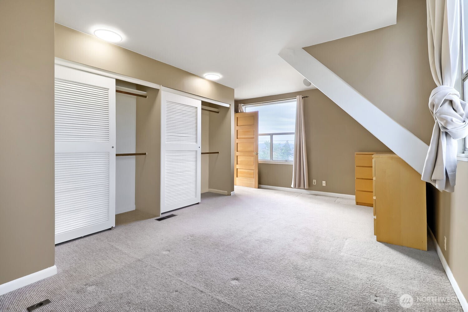 803 Ne 72nd Street Property Photo 17