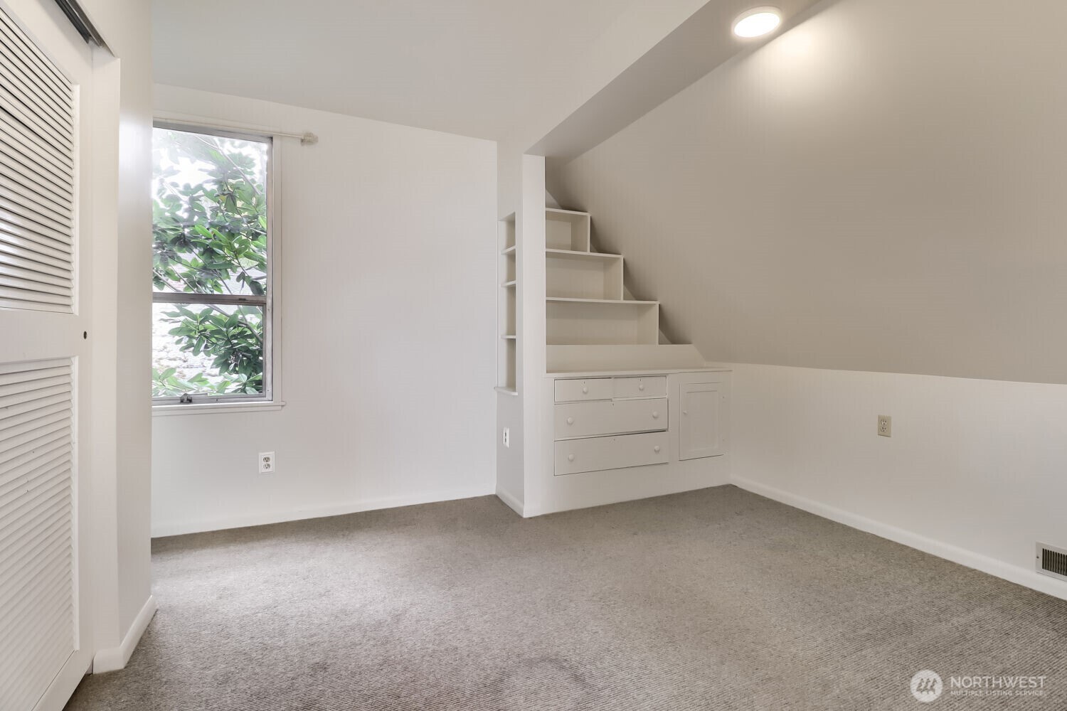 803 Ne 72nd Street Property Photo 25
