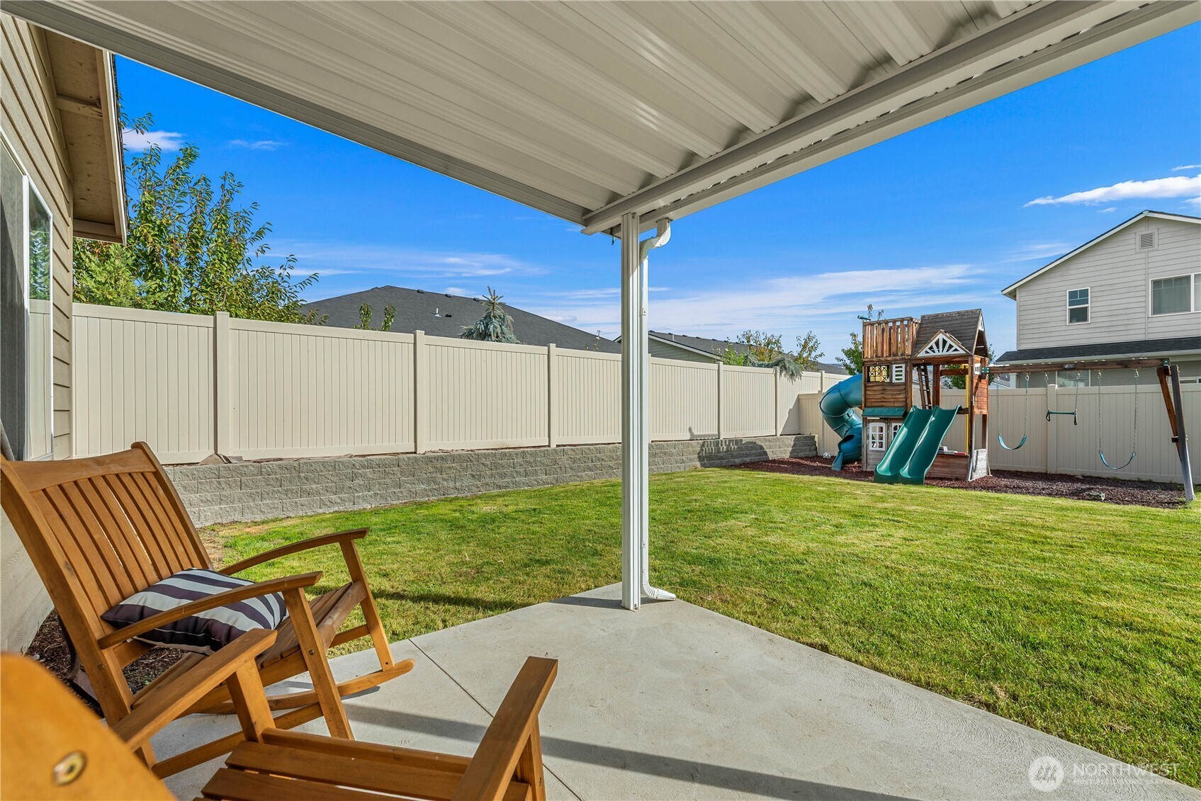 229 S Mystical Avenue Property Photo 2