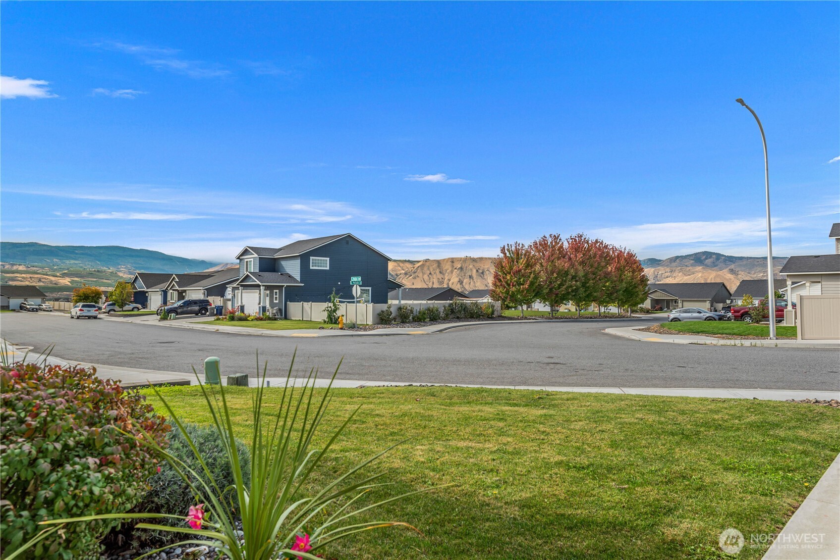 229 S Mystical Avenue Property Photo 4