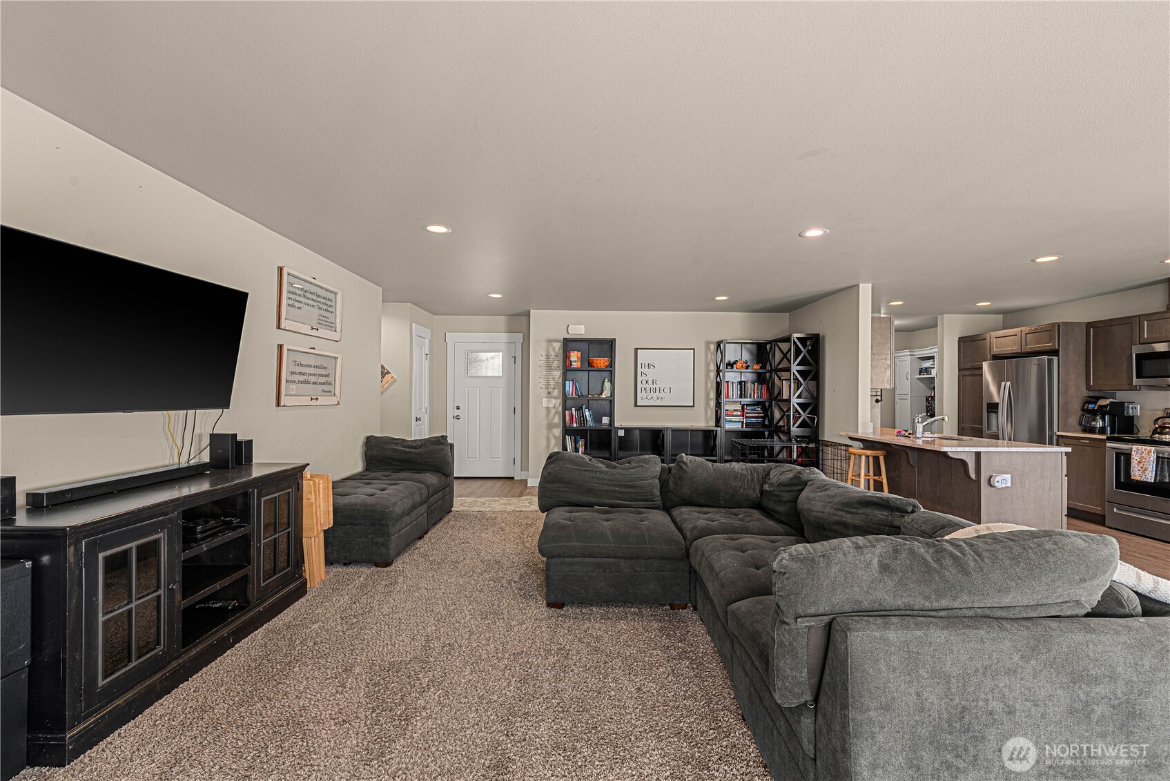 229 S Mystical Avenue Property Photo 6