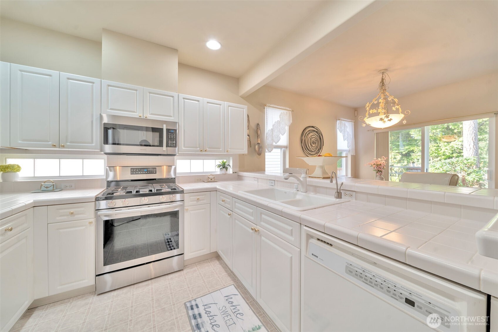 16904 91st Avenue Property Photo 8