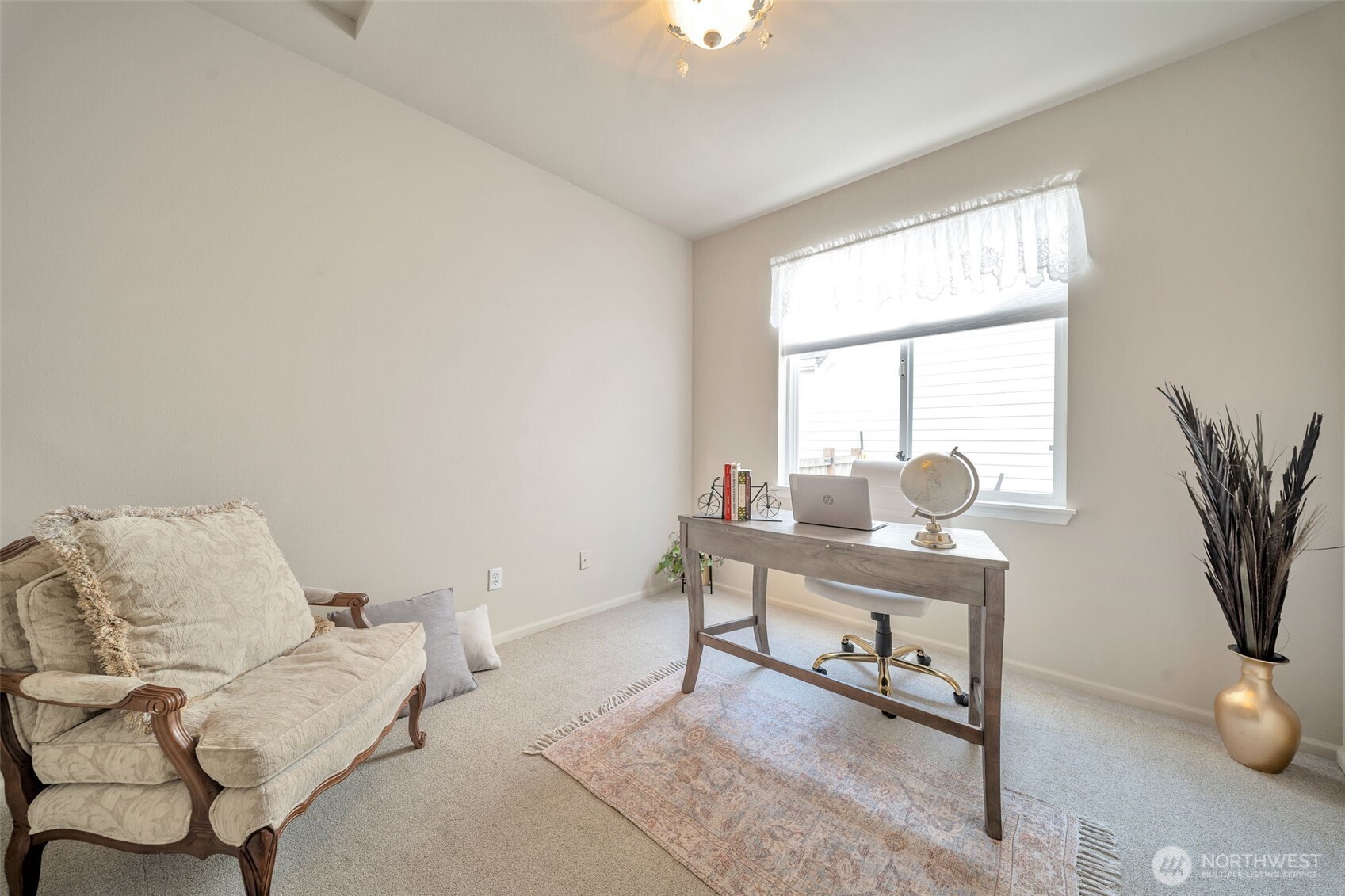 16904 91st Avenue Property Photo 17