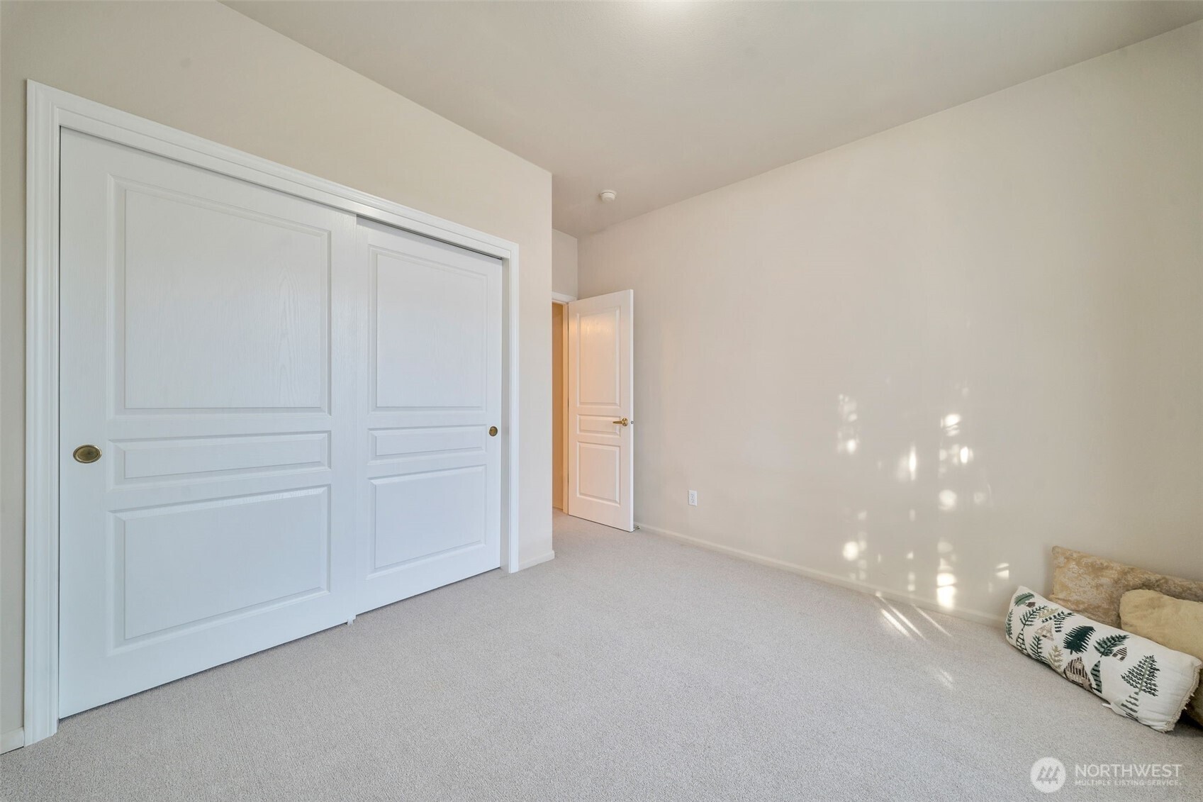 16904 91st Avenue Property Photo 20