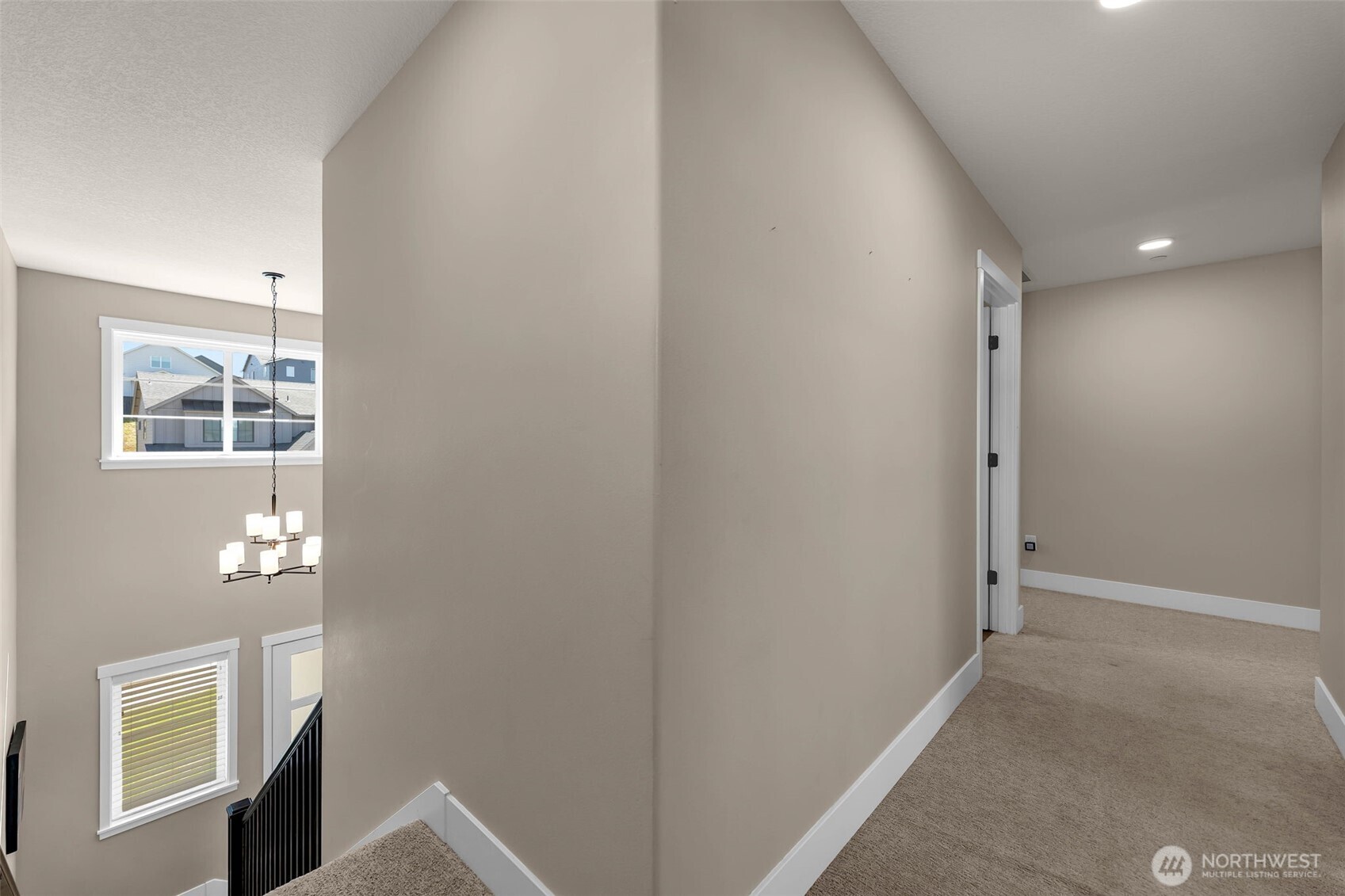 329 W Laurel Street Property Photo 14