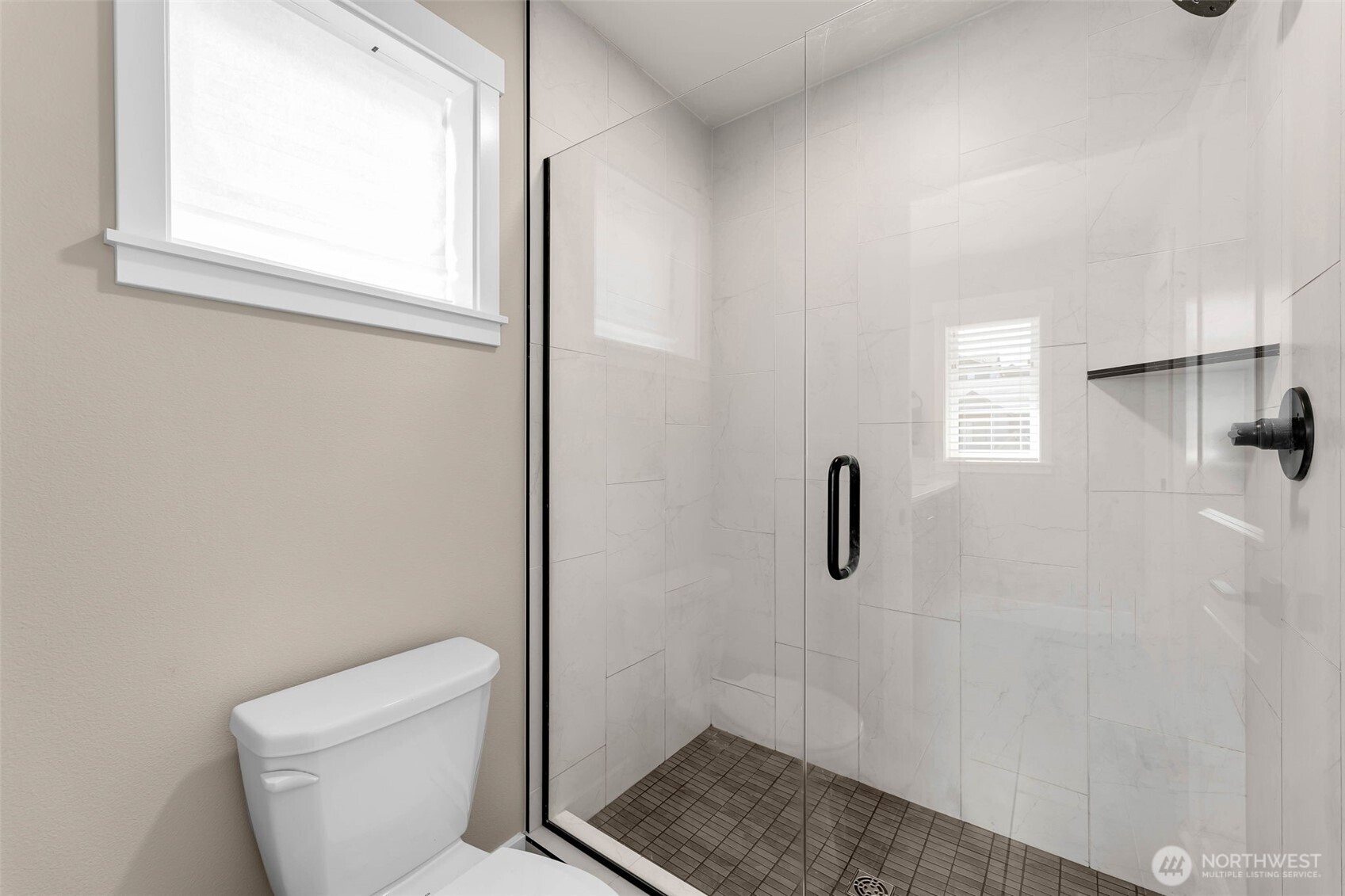 329 W Laurel Street Property Photo 19