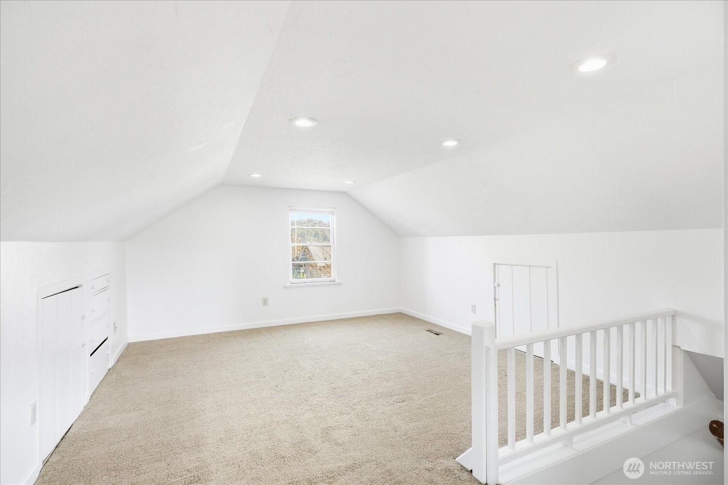 410 N College Avenue Property Photo 12