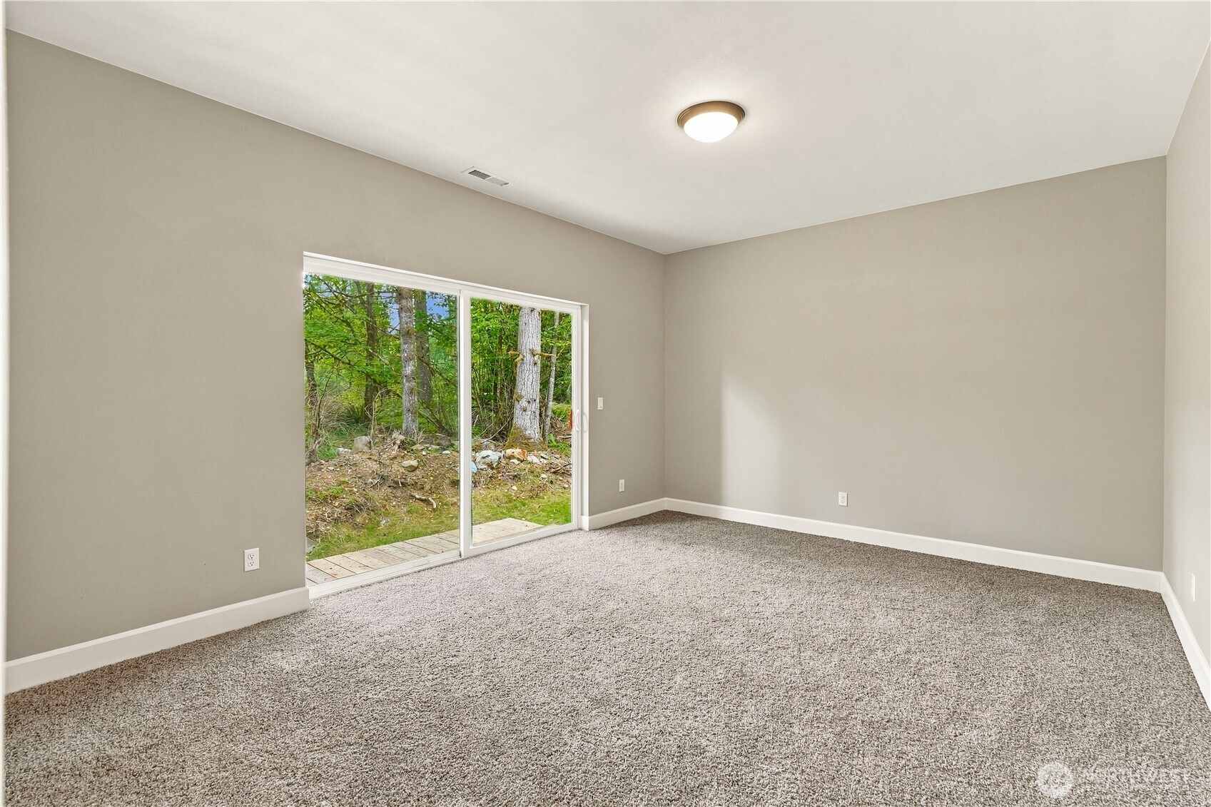 10308 200th Street Property Photo 14