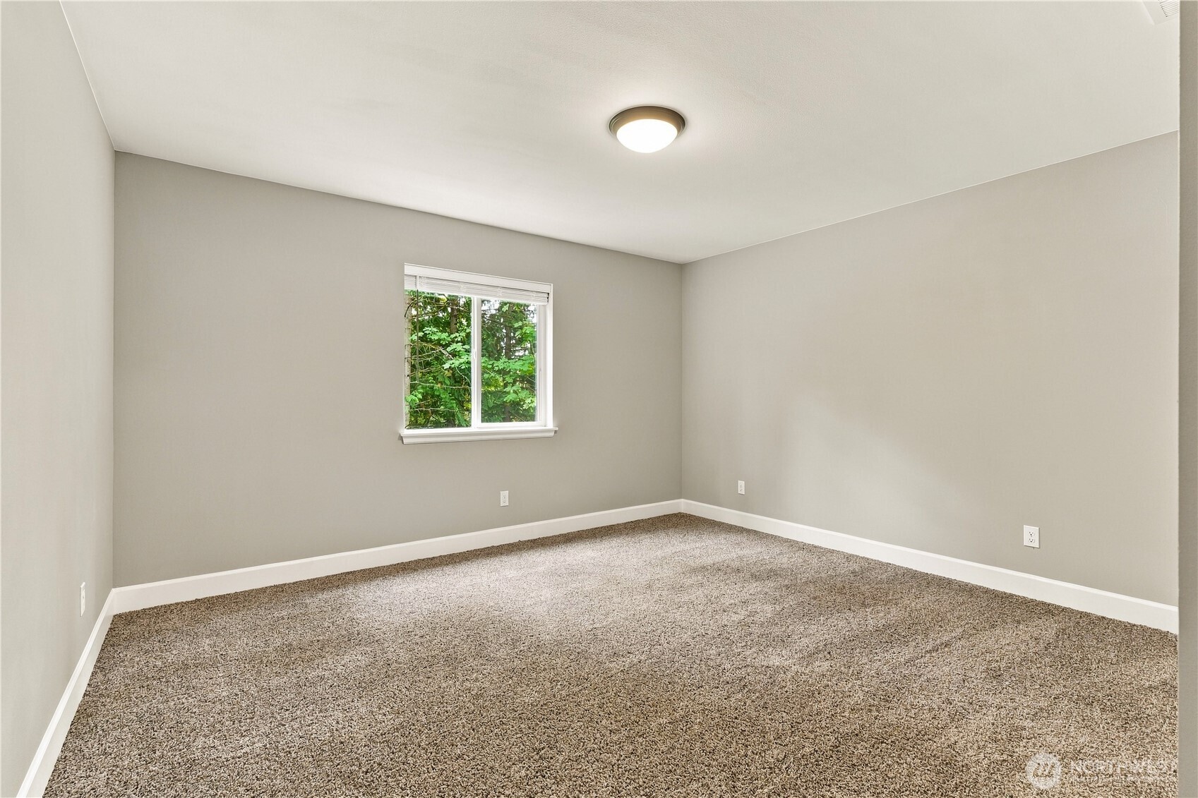 10308 200th Street Property Photo 20