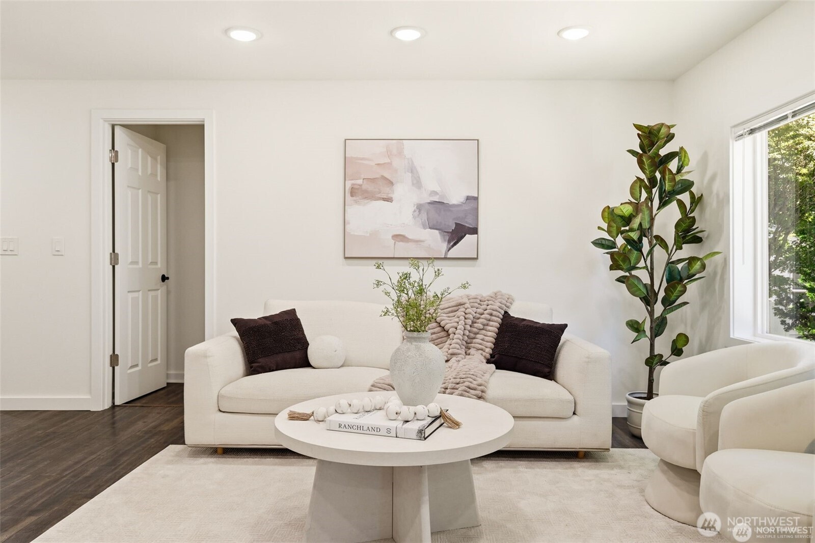12042 14th Avenue Property Photo 3