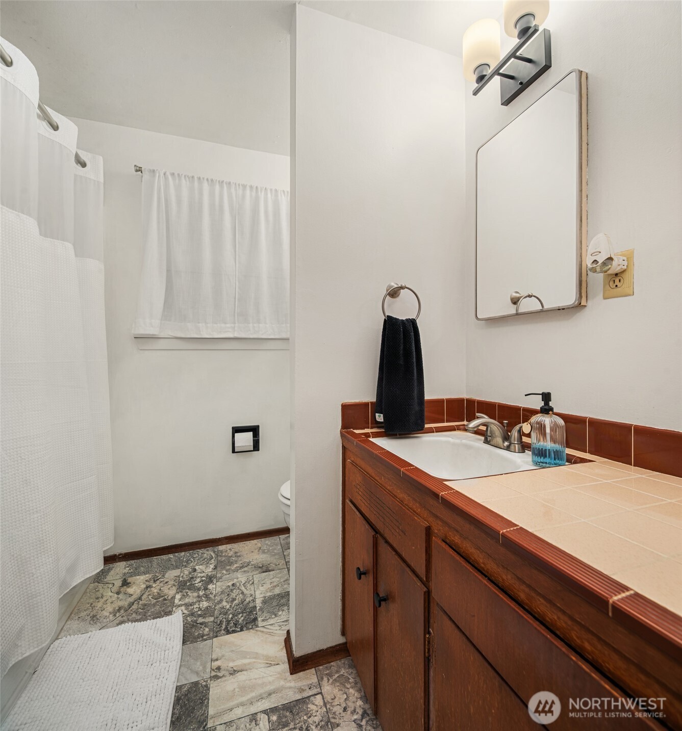 31330 11th Place Property Photo 15
