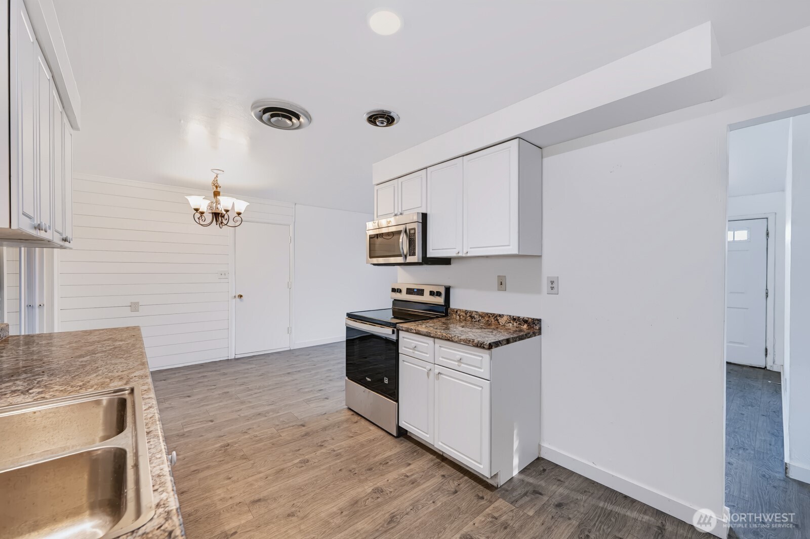 131 S Gibby Road Property Photo 14