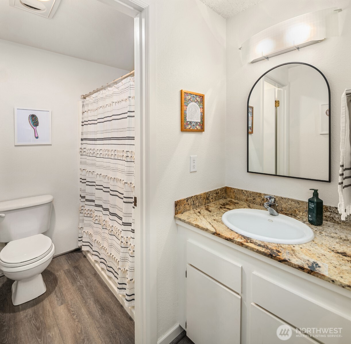 11239 Greenwood Avenue 304 Property Photo 18