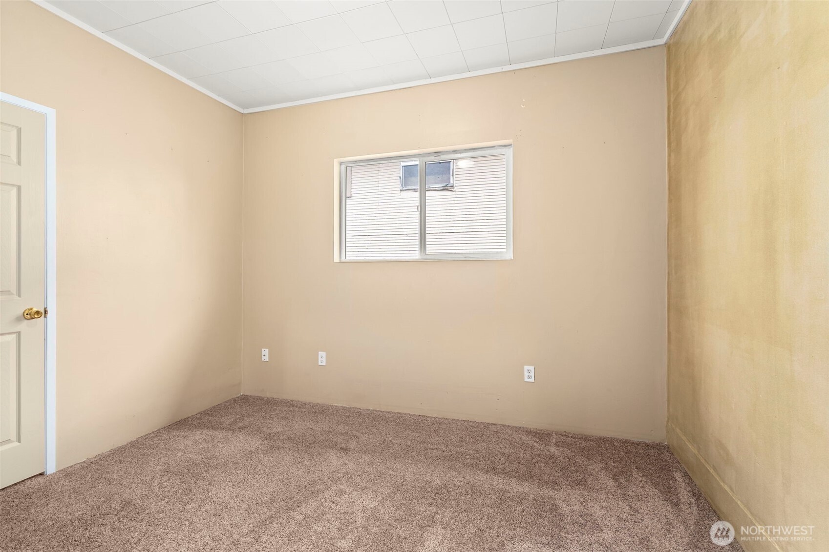 1111 Willapa Street Property Photo 15