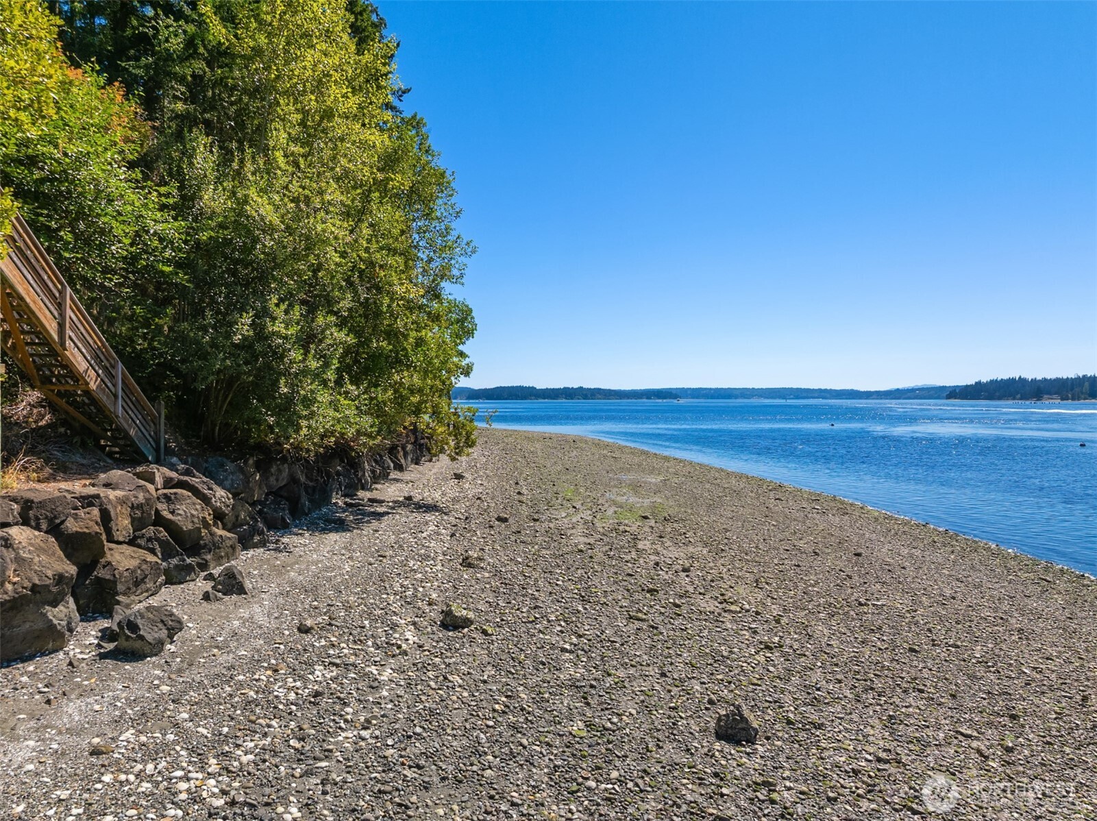 16273 Reitan Road Property Photo 2