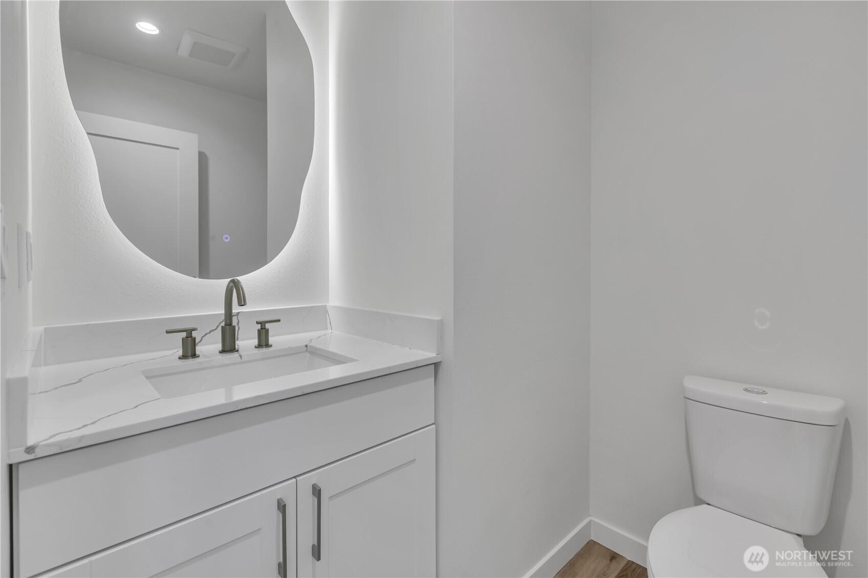 3235 S 187th Street Property Photo 11