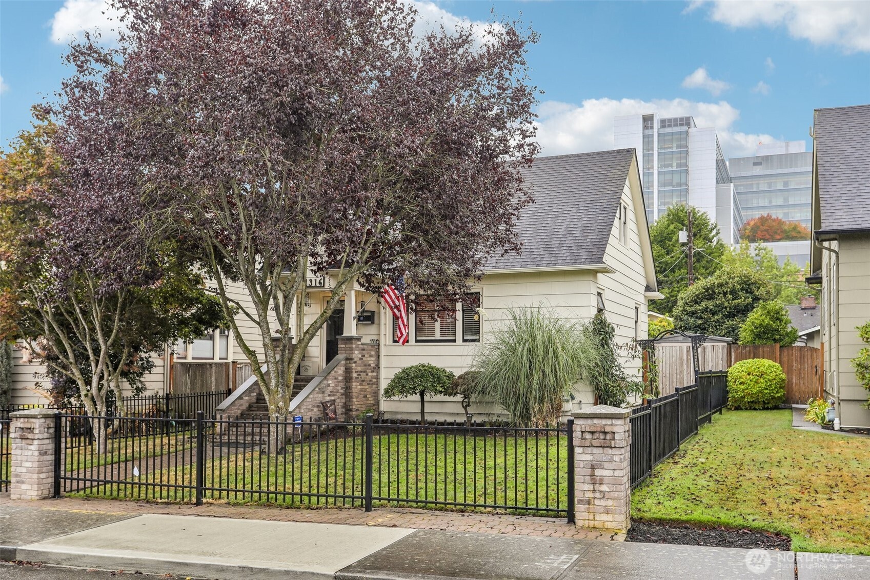 1316 Lombard Avenue Property Photo 1