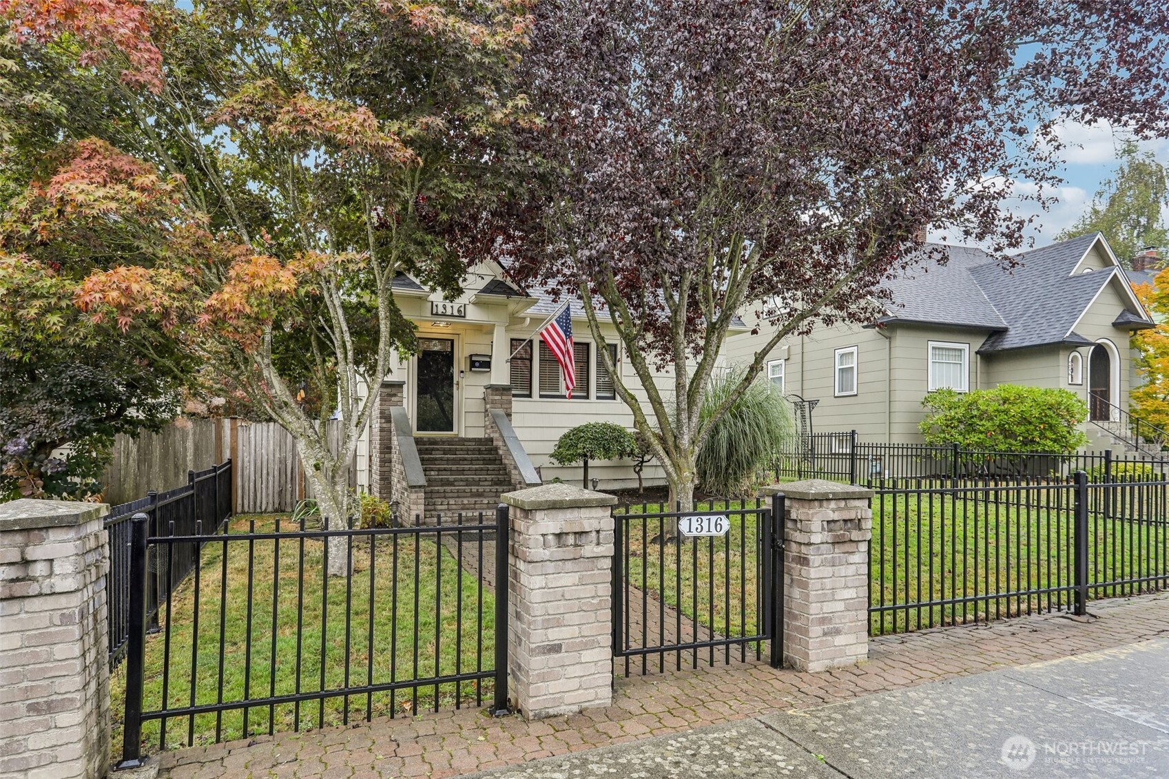 1316 Lombard Avenue Property Photo 2