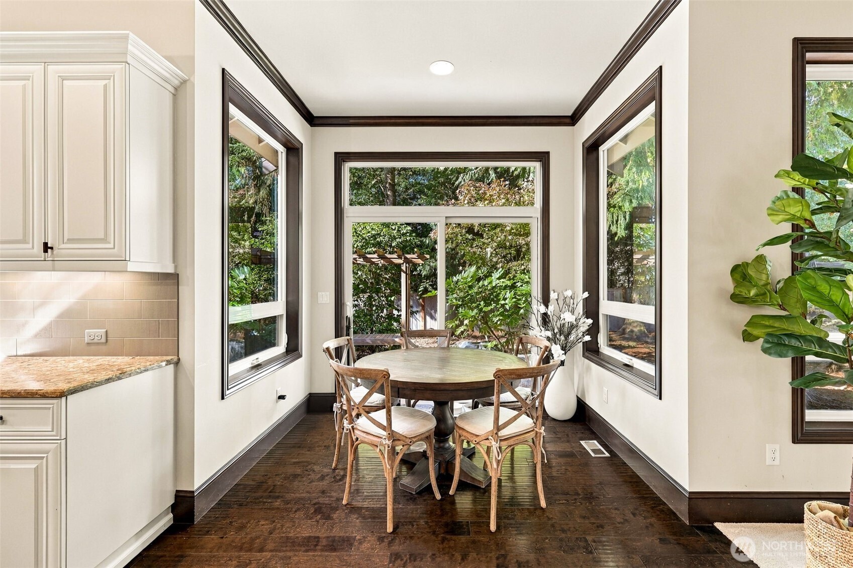 1453 244th Place Property Photo 12