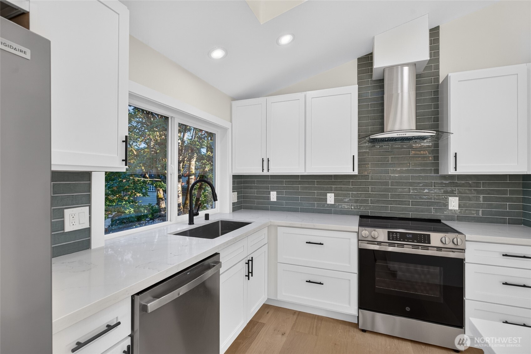 10238 Renton Avenue Property Photo 6