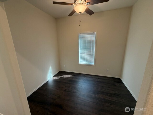 2101 S 324th Street 19 Property Photo 5