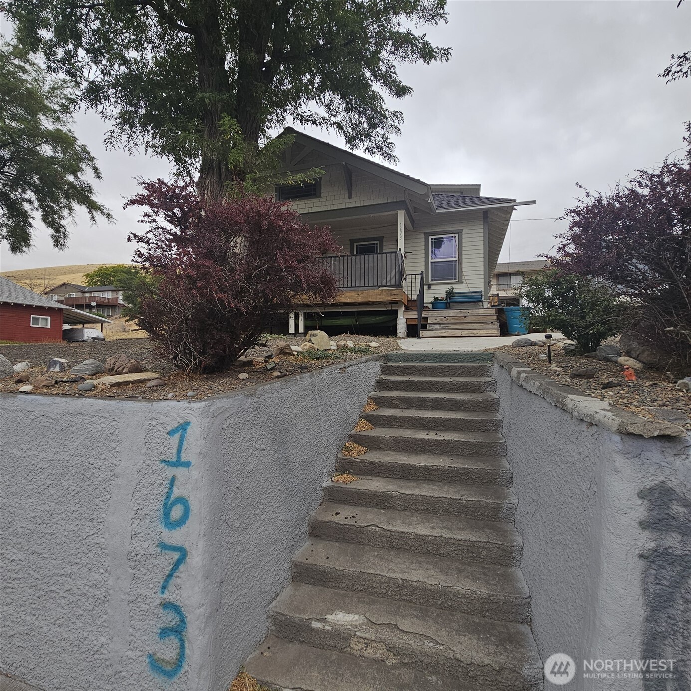1673 Main Street Property Photo 2