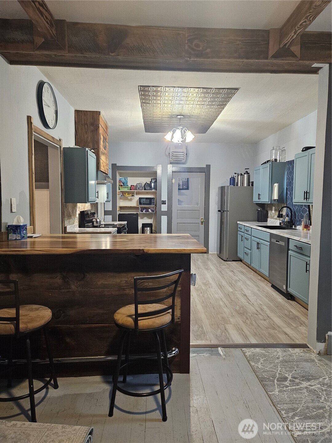 1673 Main Street Property Photo 11