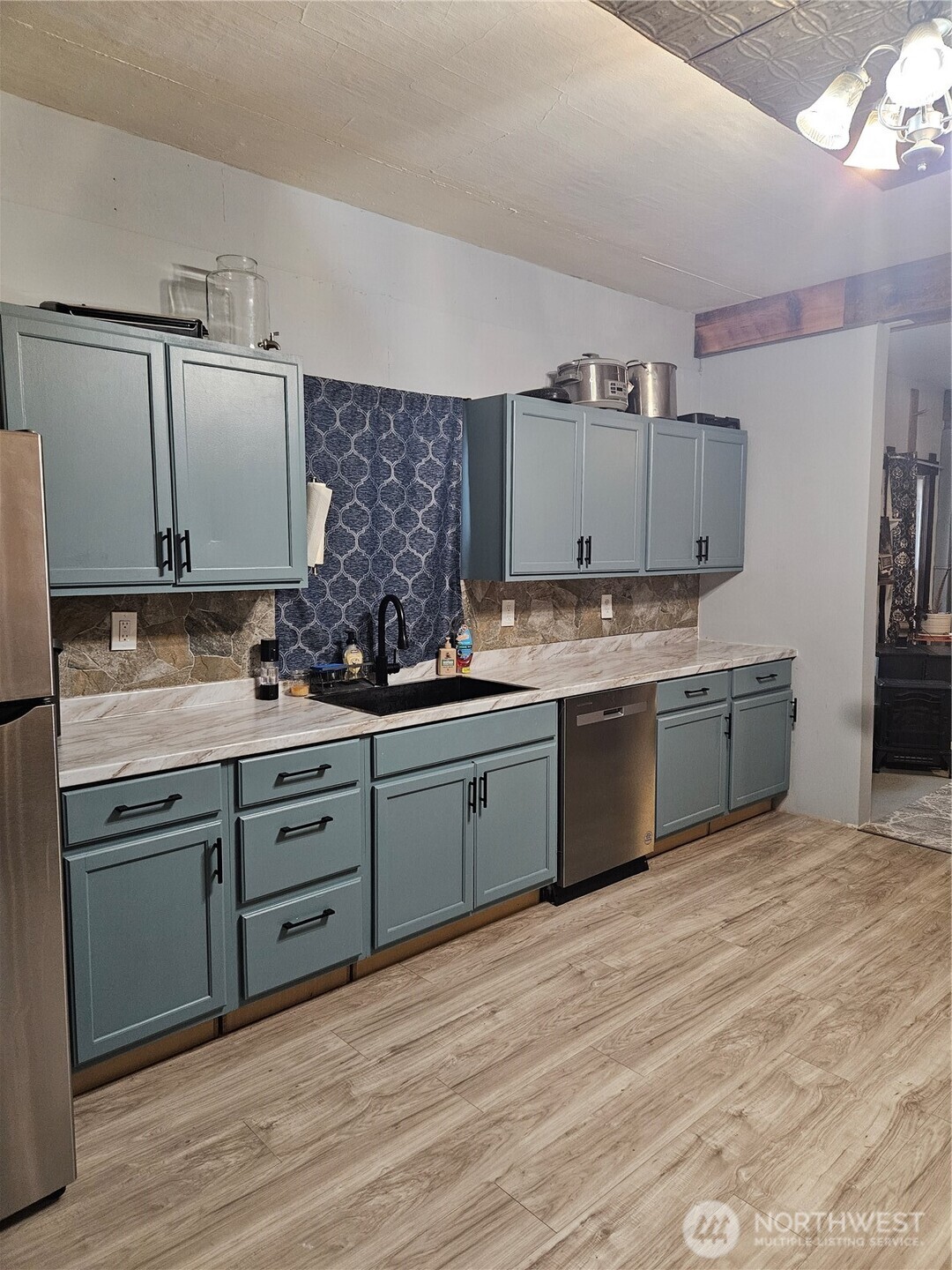 1673 Main Street Property Photo 12