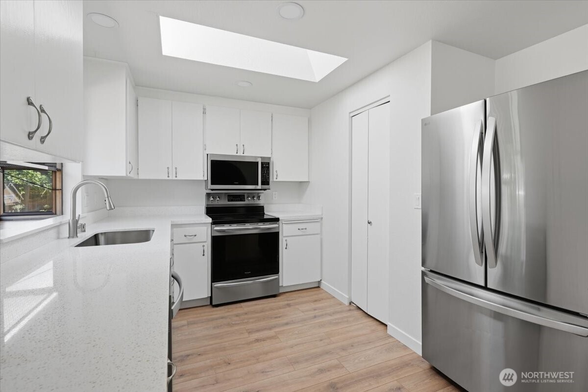 4309 177th Place Property Photo 5