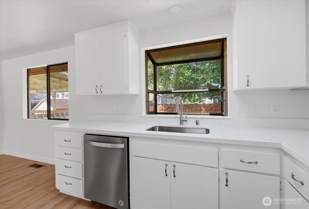 4309 177th Place Property Photo 6