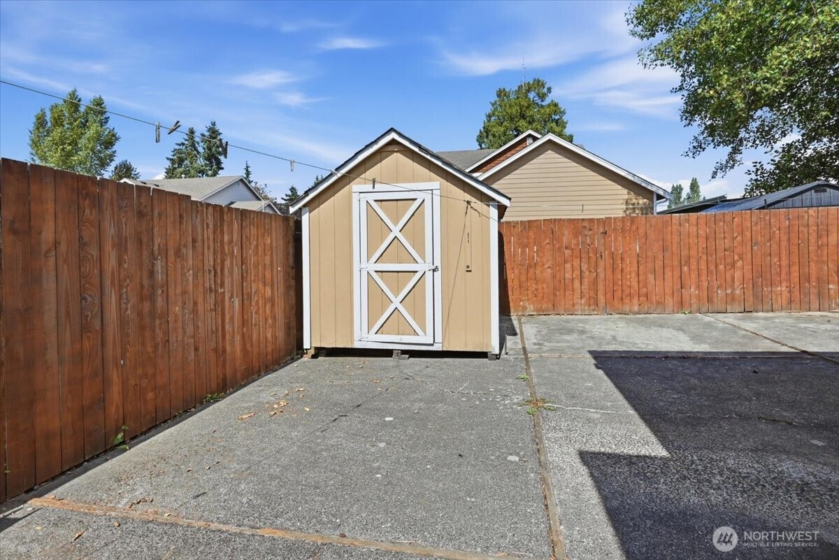 4309 177th Place Property Photo 19